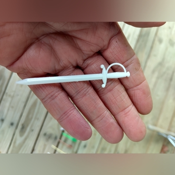 Lot of 7 Vintage Sword  Hors d'Oeuvre Appetizers Cheese Party Picks - Picture 6 of 6